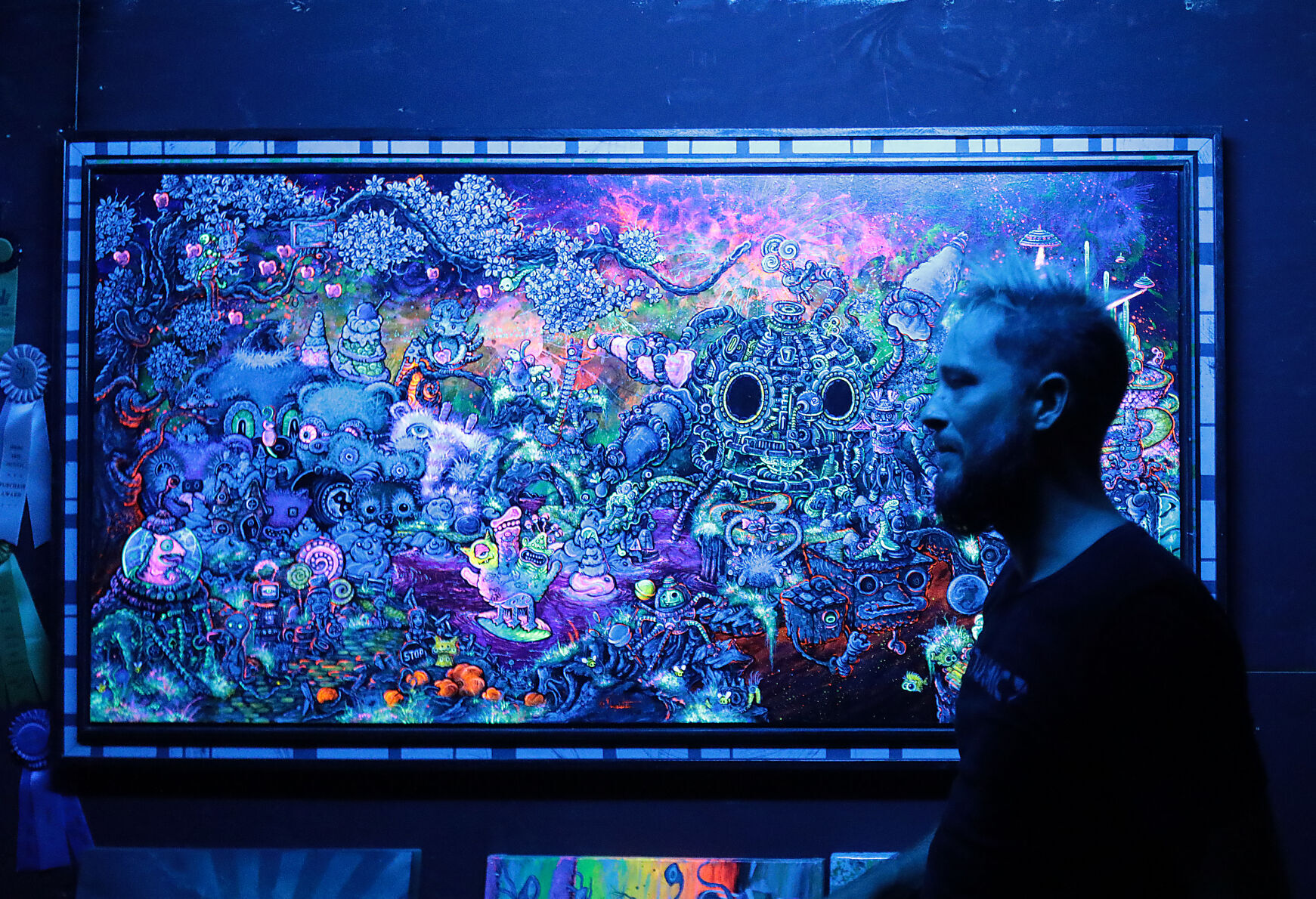 Nick Ringelstetter with black light painting